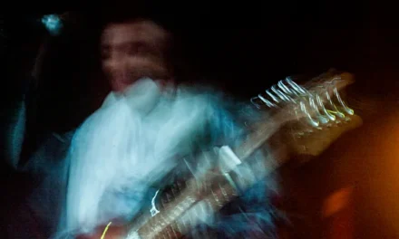 Bombino – the guitar lines slither like snakes…