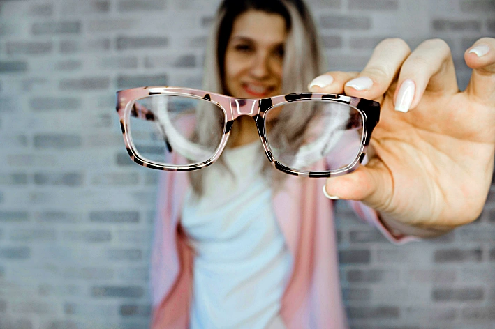 When Your Glasses Frames Wear Out but Lenses Are Perfect