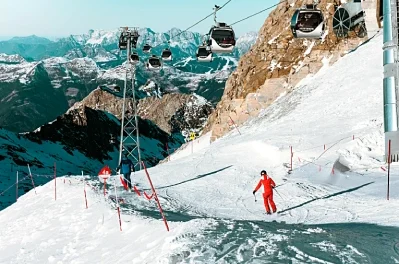 The Pinnacle of Alpine Elegance: A Guide to Luxury French Skiing