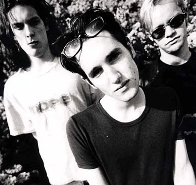 Ash reissue of seminal album ‘1977’ & announce anniversary tour