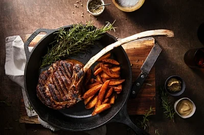 Dry-Aged vs. Wet-Aged Steak: What’s the Difference?