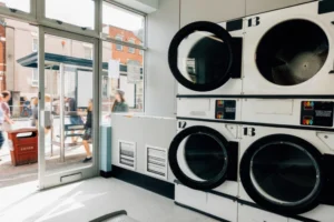 Cashless Payments Worth It For Laundromats?