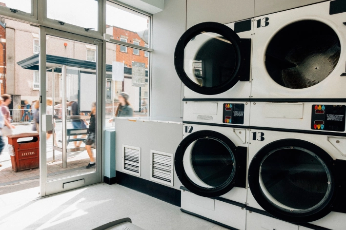 Cashless Payments Worth It For Laundromats?